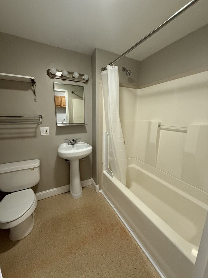 Shirley St #208 - Photo 2 of 5