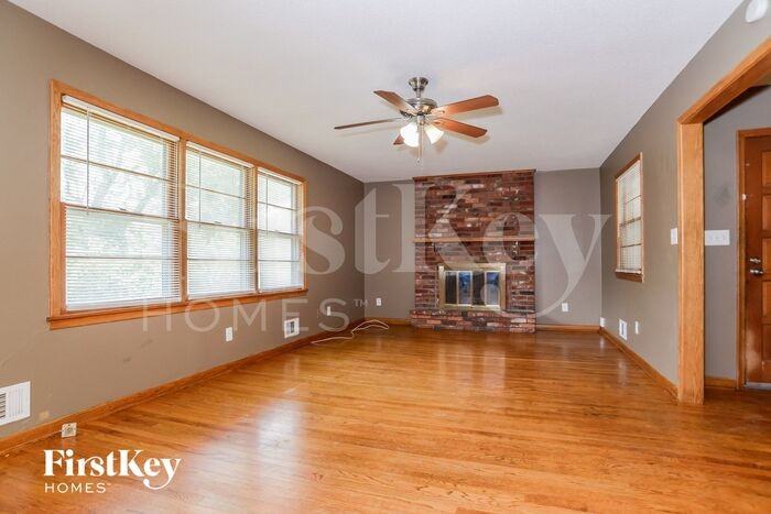 604 Sw Williams St - Photo 3 of 15