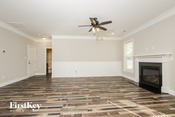 106 Pendleton Dr - Photo 3 of 15