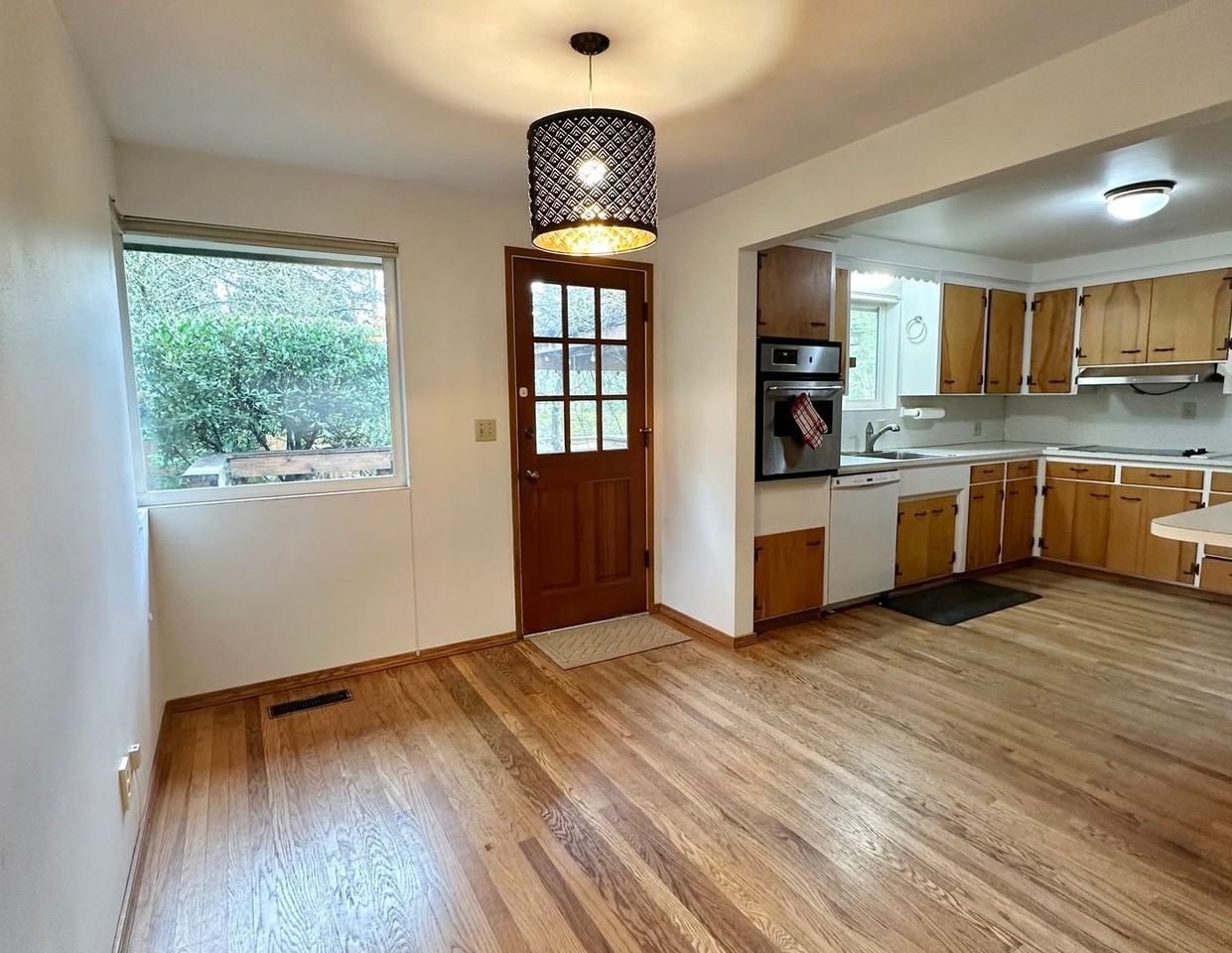 2139 N 137th St - Photo 6 of 19