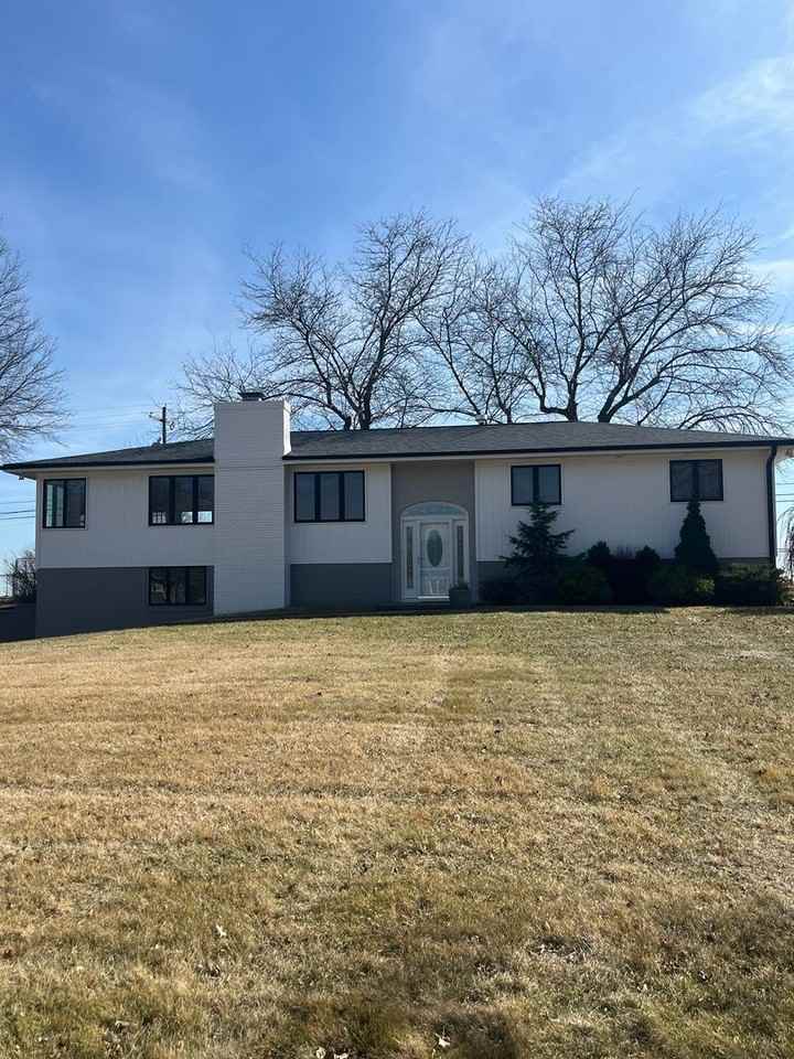 719 Madden Rd - Photo 3 of 31