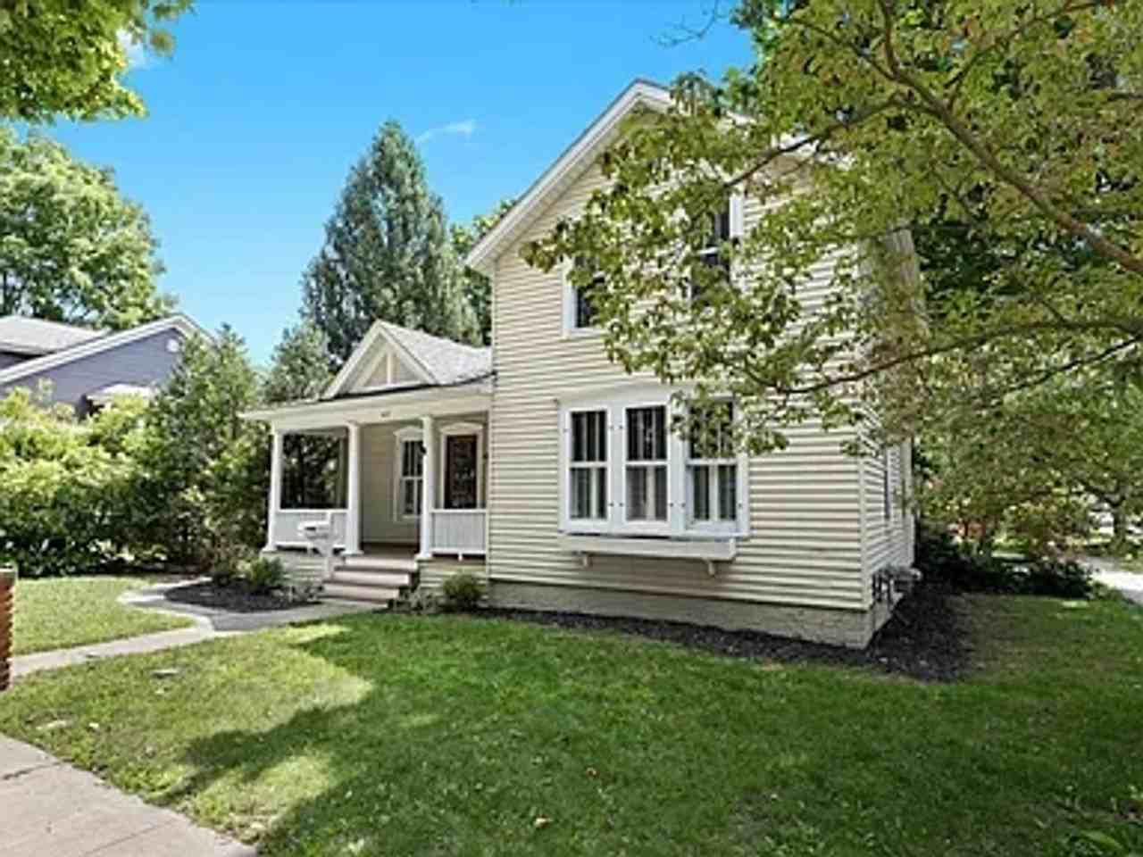 423 W Washington St - Photo 2 of 23