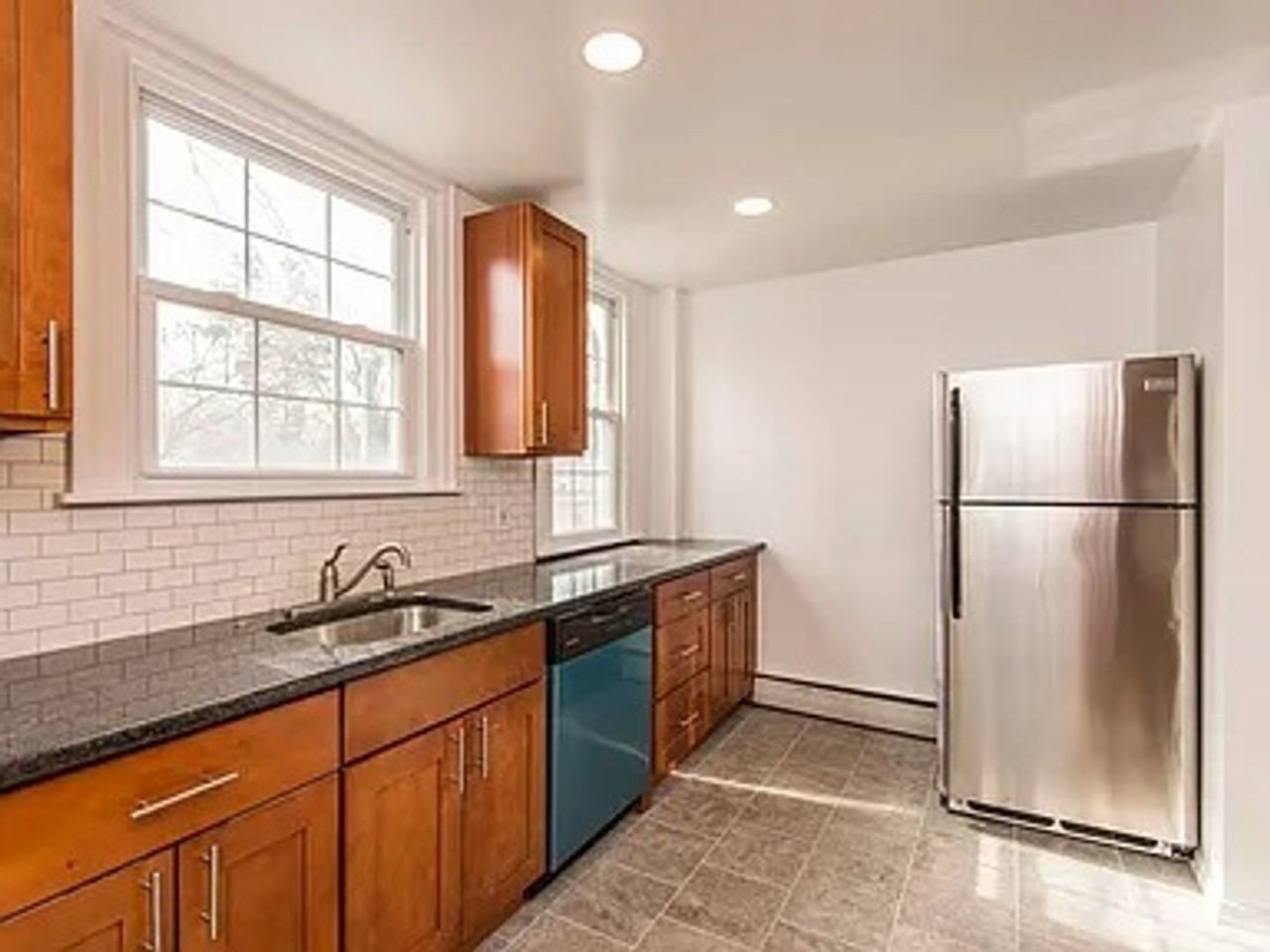 1478 Braddock Ln - Photo 2 of 13