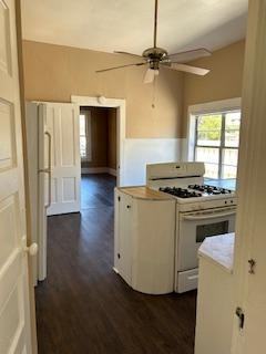 1611 Elizabeth Ave - Photo 6 of 10