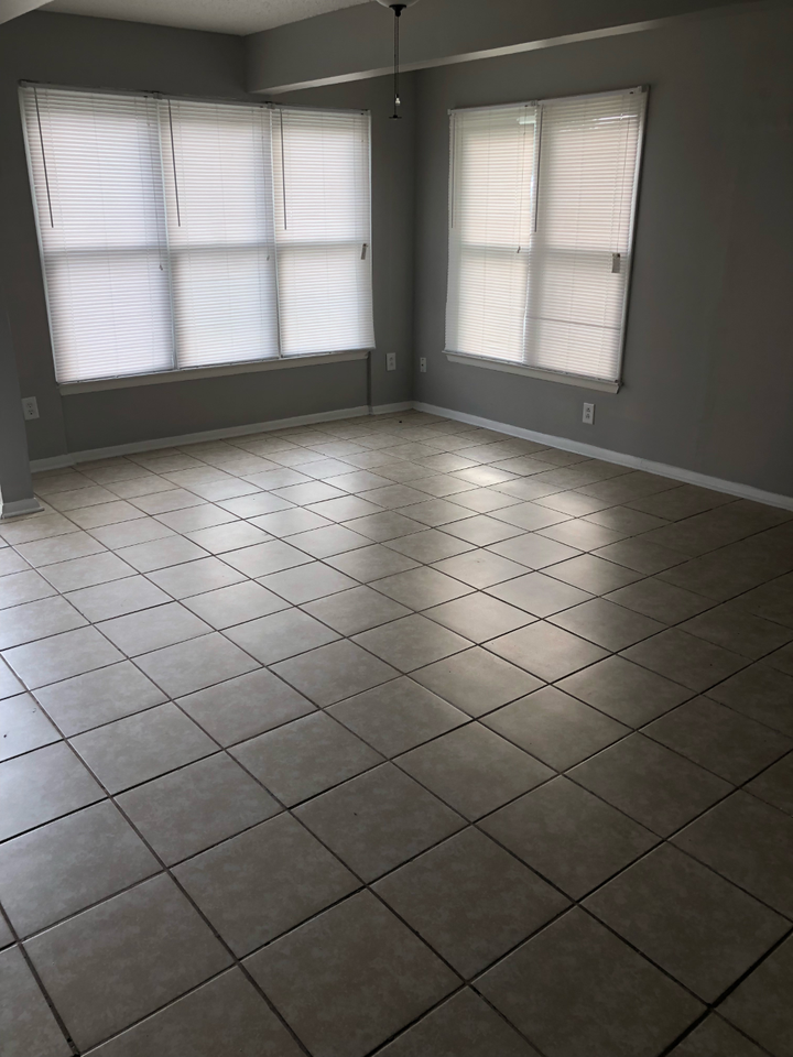 12006 Sugar Mill Cir Se #1 - Photo 4 of 9