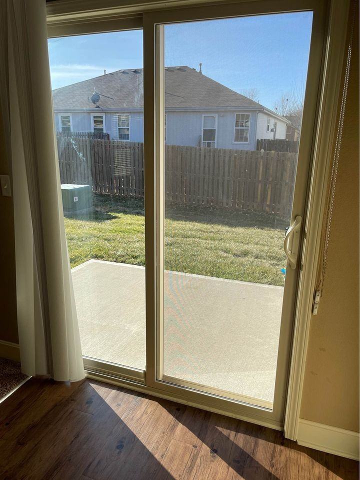 526 N Foxridge Dr #1 - Photo 4 of 12