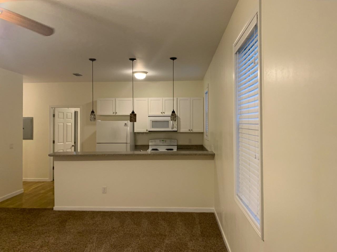 38 Weeden St Apt B - Photo 2 of 12