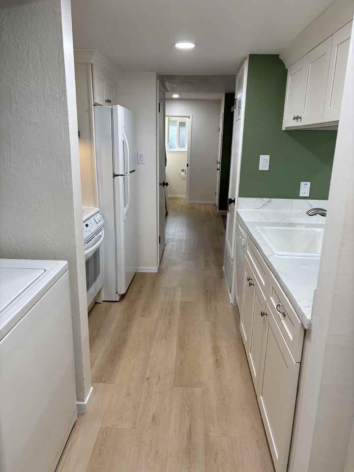 3936 Mulberry Dr Apt E - Photo 2 of 22