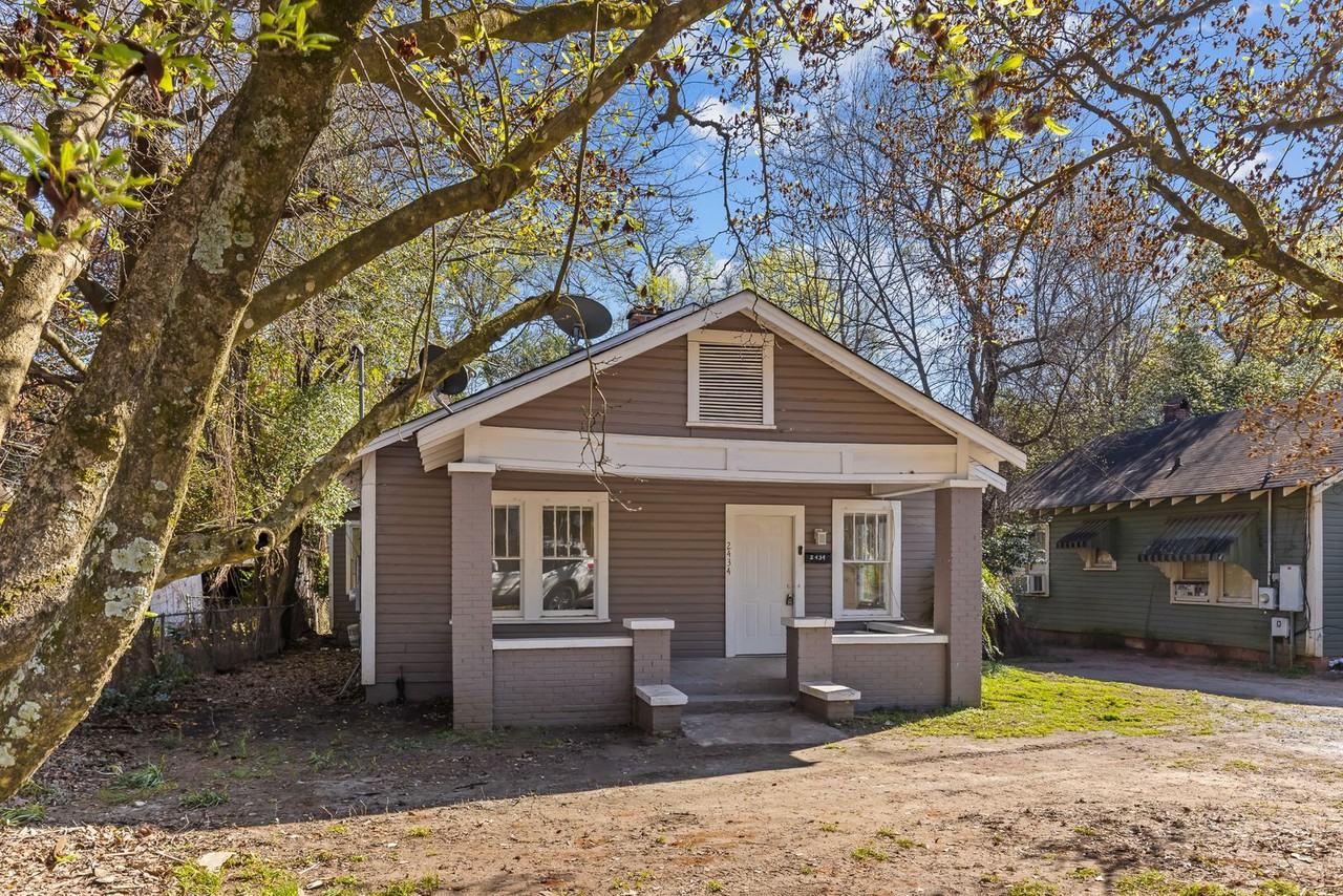 2434 Chapman St - Photo 2 of 17