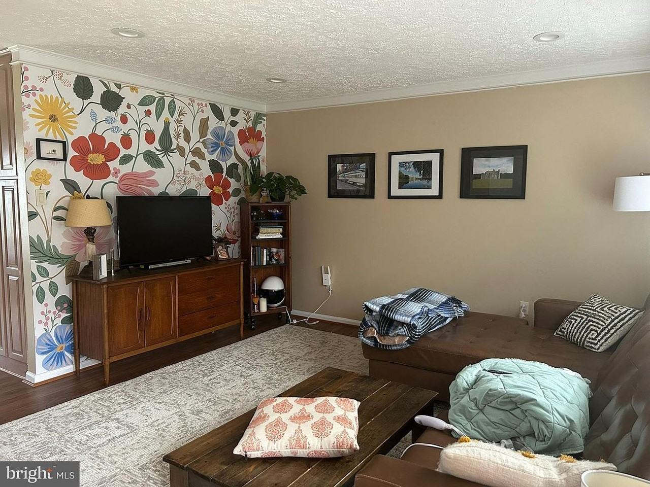 4716 Upland Dr - Photo 2 of 5