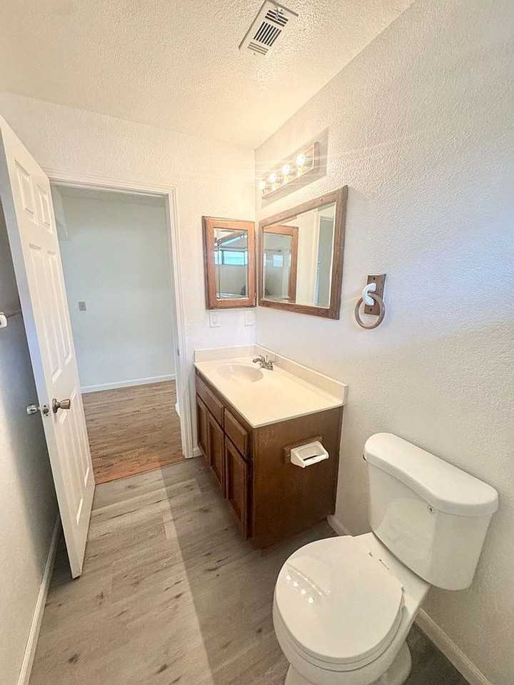 5009 10th Ave - Photo 3 of 21