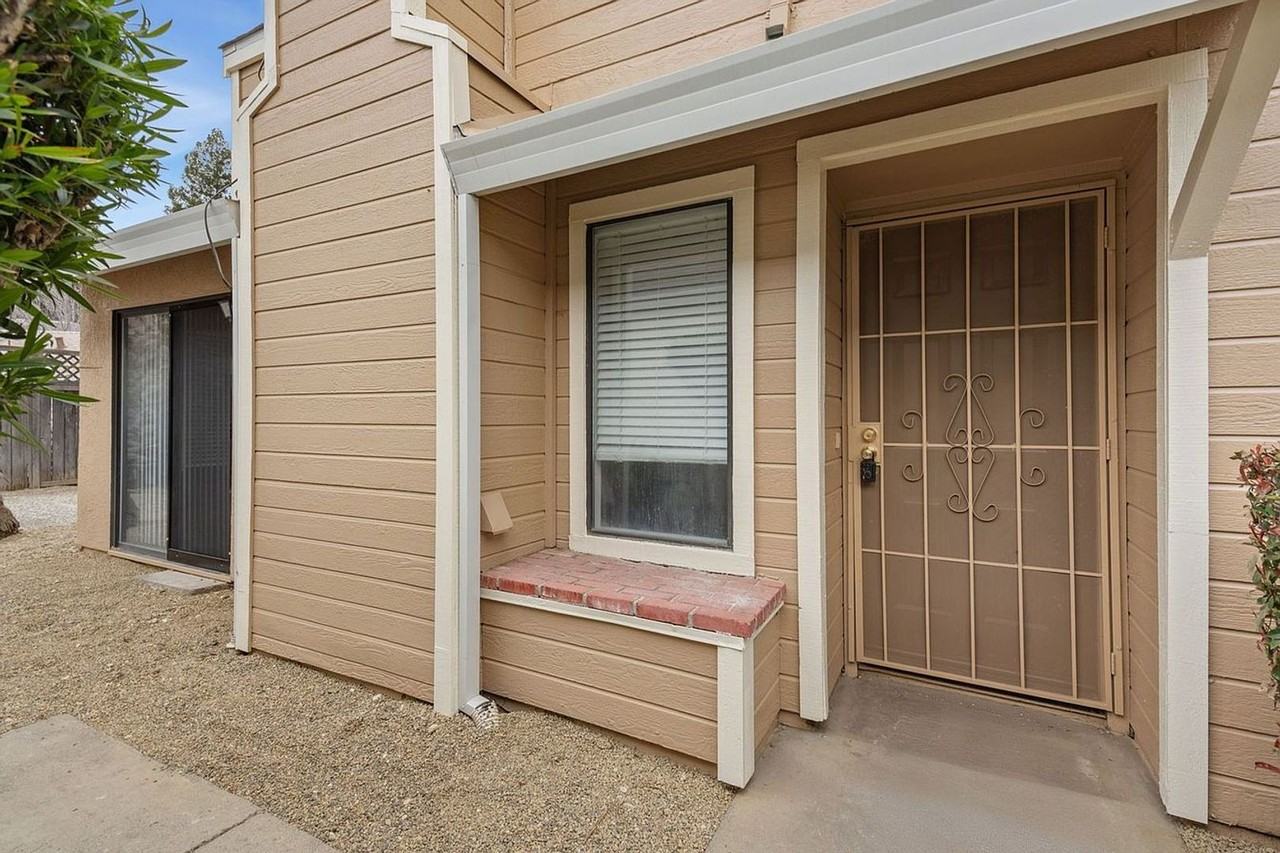 2198 Sandcastle Way - Photo 2 of 21