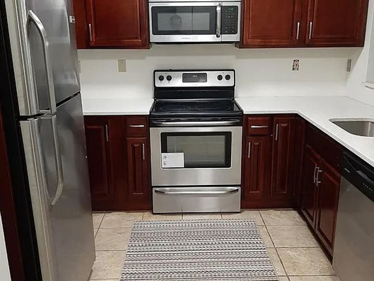 105 Country Club Ct - Photo 3 of 7