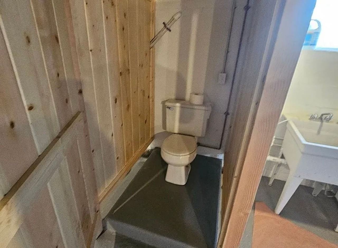 3316 Riverside Dr - Photo 2 of 23