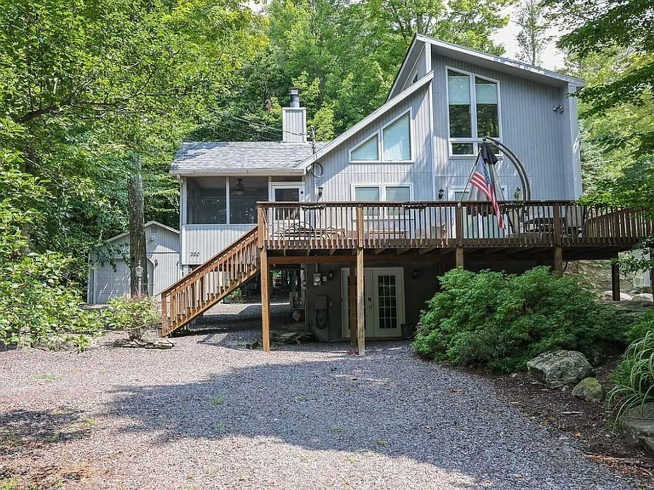 280 Ridgewood Cir - Photo 2 of 25
