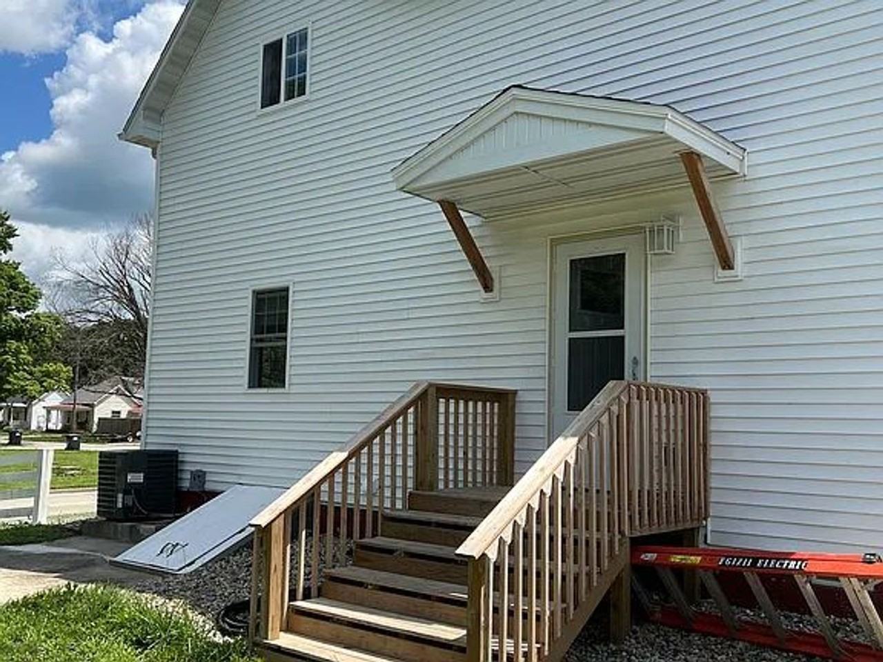 101 S Harrison St - Photo 2 of 16