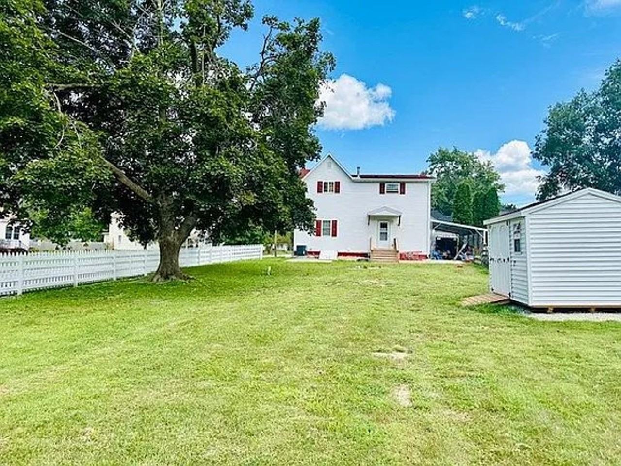 101 S Harrison St - Photo 3 of 16