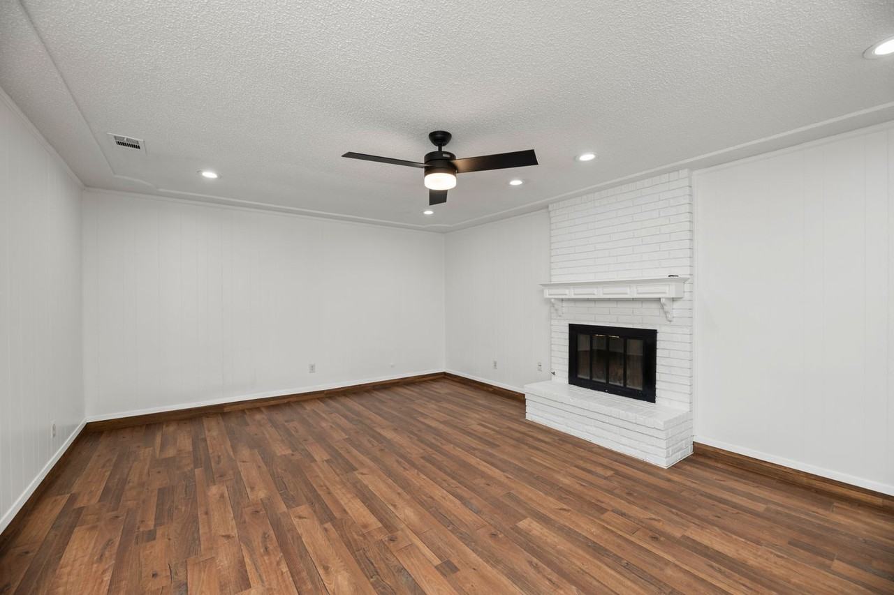 5603 Fireside Dr - Photo 5 of 35