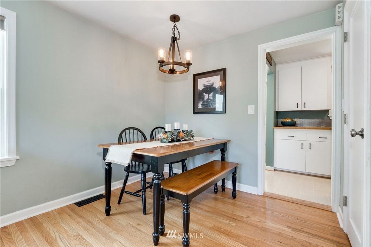 7734 31st Ave Sw - Photo 5 of 26