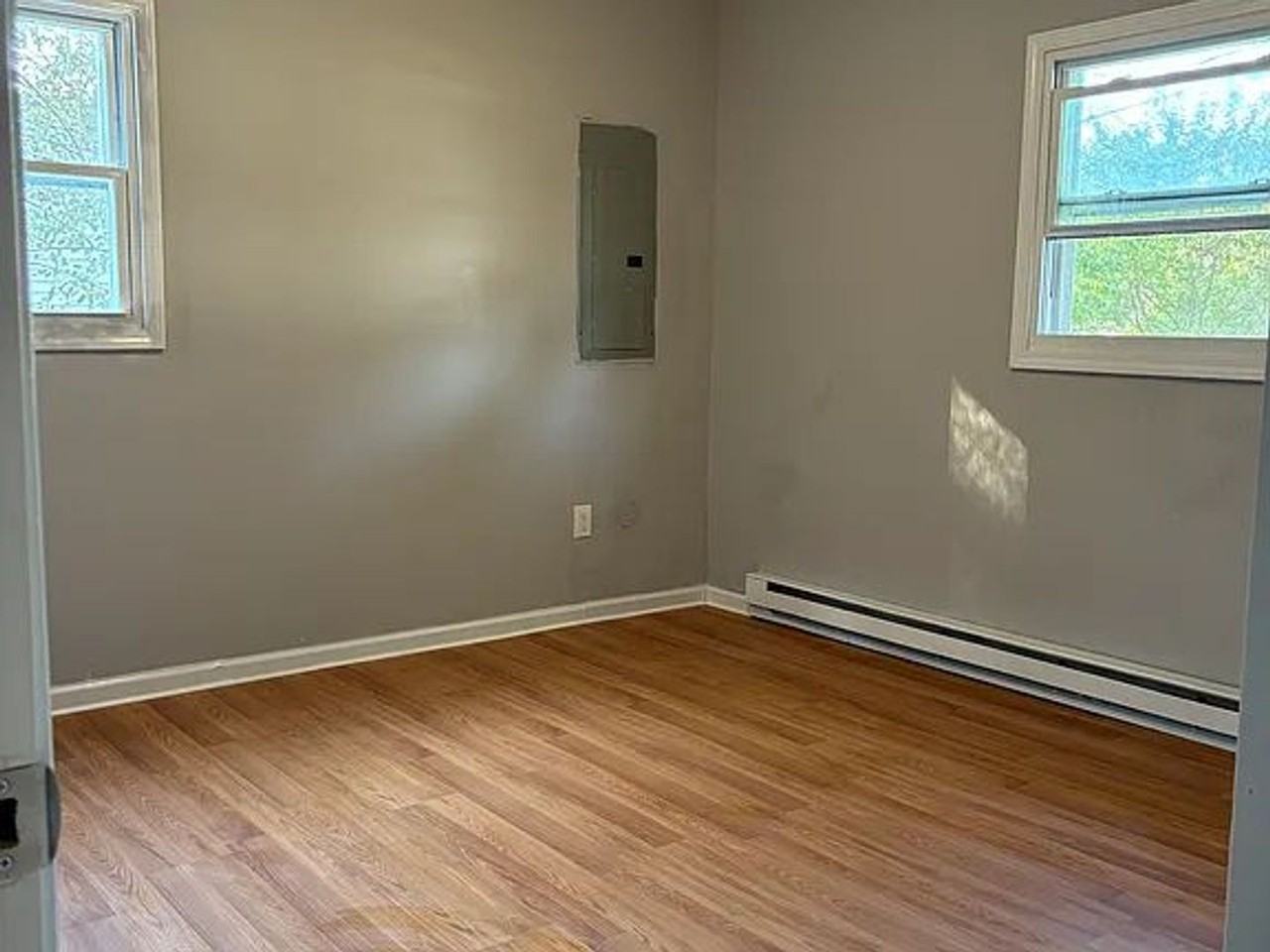 4129 Anna Dr - Photo 3 of 18