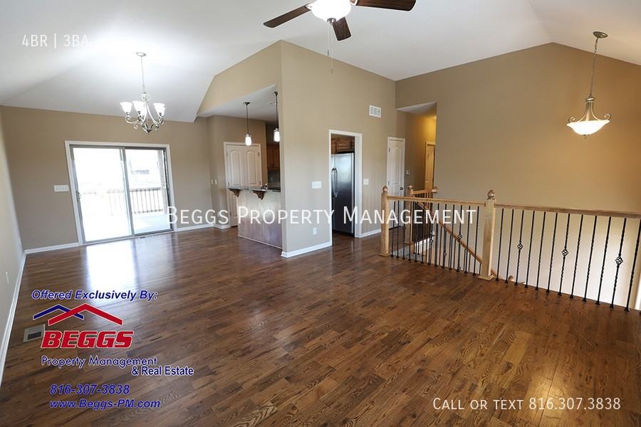 1202 Stonecrest Ct - Photo 3 of 13