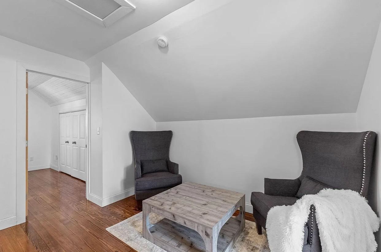 120 E Arlee Ave #NA - Photo 3 of 12