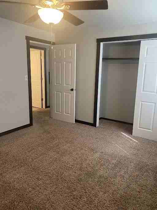 405 East 6th Street - Photo 4 of 16