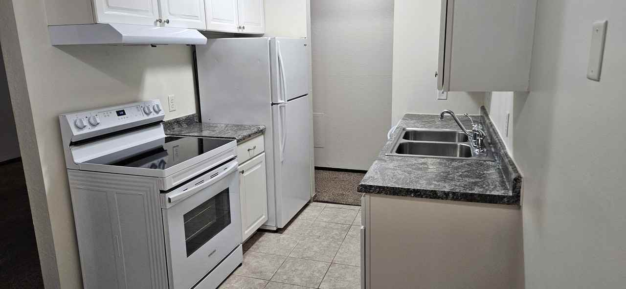 Ridge Crest Apts - Photo 6 of 29
