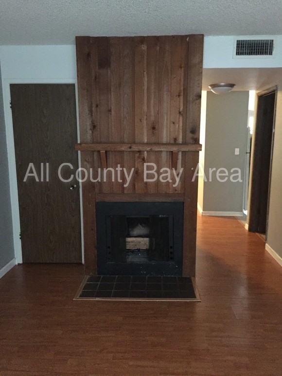 18 Sheffield Ct - Photo 3 of 3