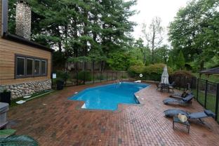 241 Chapel Hill Rd - Photo 1 of 1