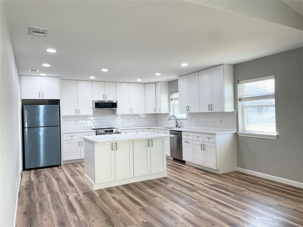 1800 Cartwright Drive - Photo 2 of 16