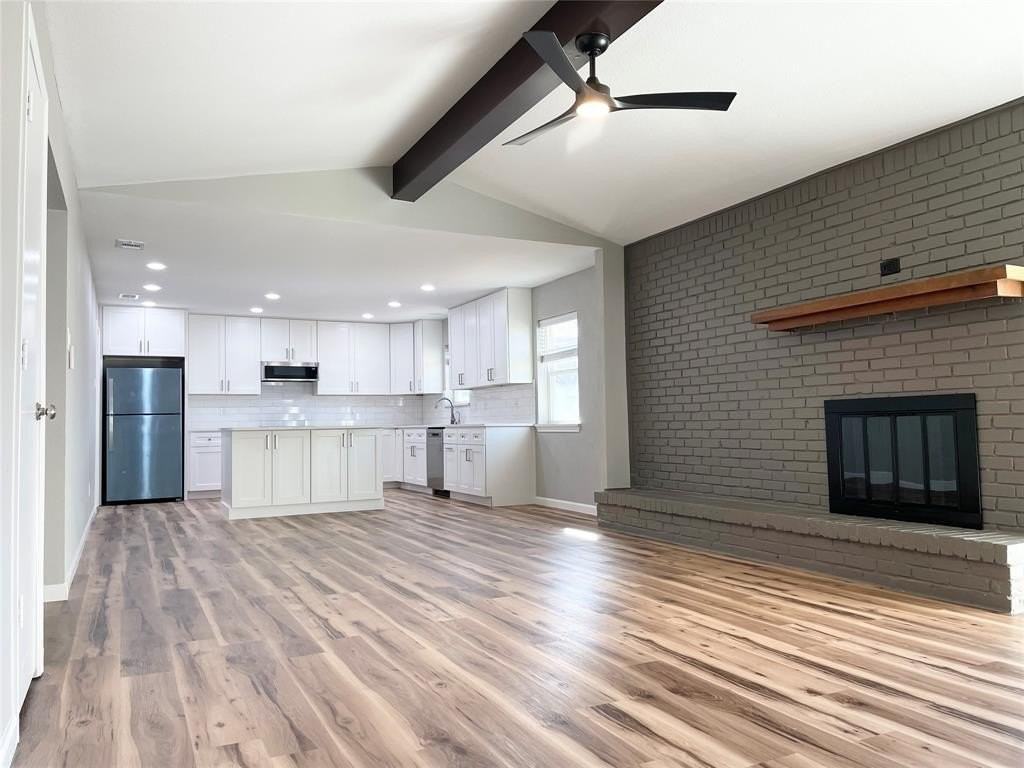 1800 Cartwright Drive - Photo 3 of 16