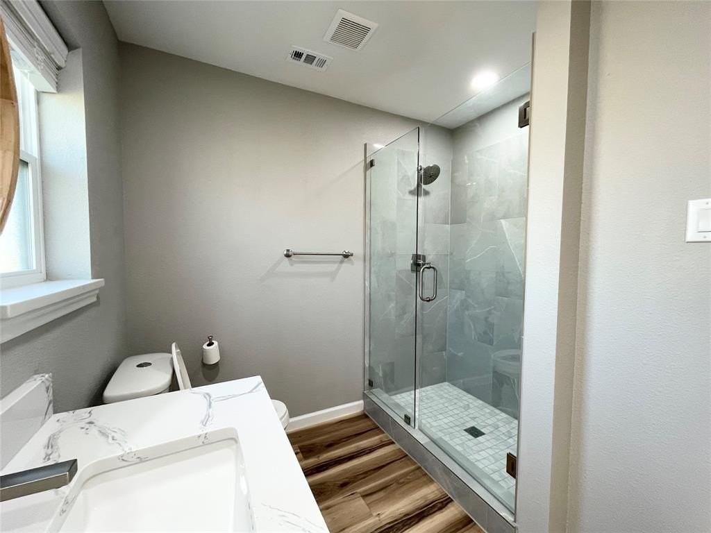 1800 Cartwright Drive - Photo 5 of 16