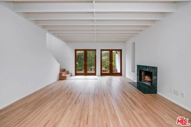 2826 2nd St - Photo 3 of 8