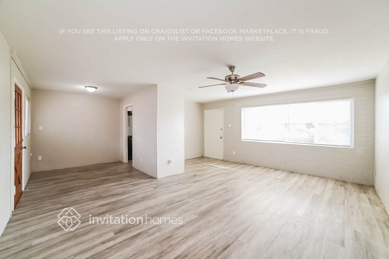 4720 N 28th Dr - Photo 3 of 16