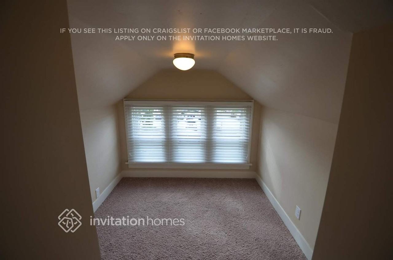 2723 Virginia Ave - Photo 3 of 7