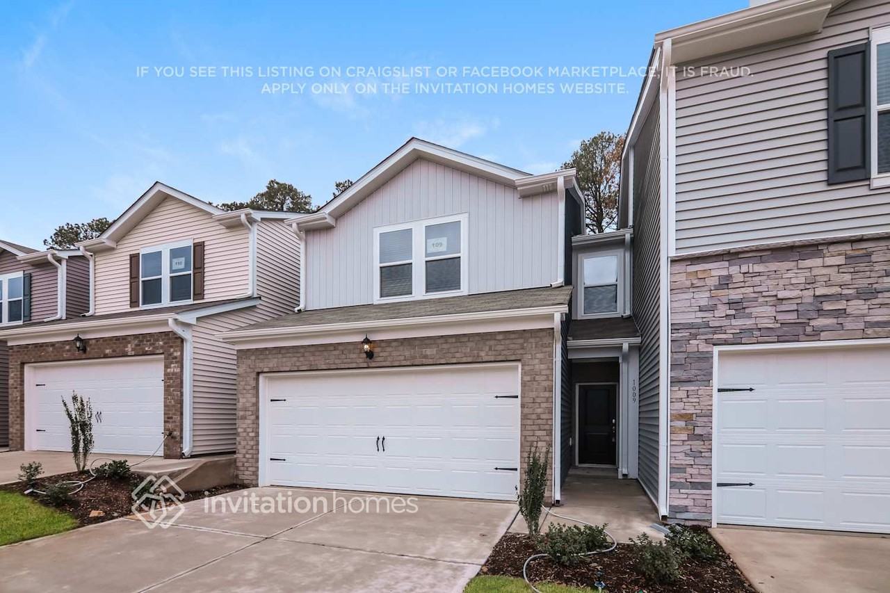 1009 Greenville Way - Photo 2 of 25