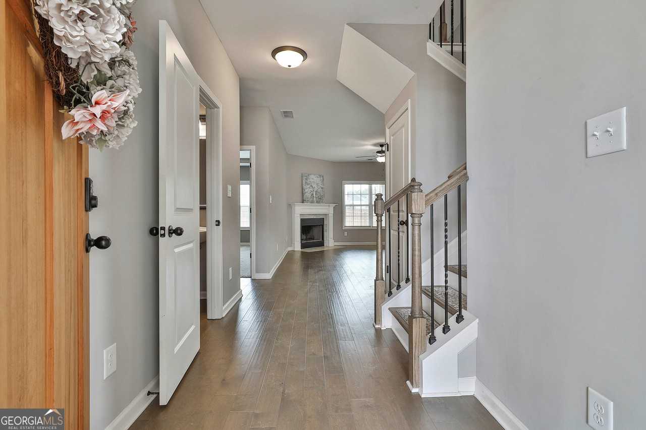 29 Mcgregor Cv - Photo 7 of 50