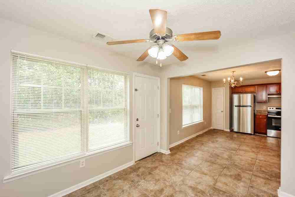 3076 Broadleaf Trl - Photo 7 of 17