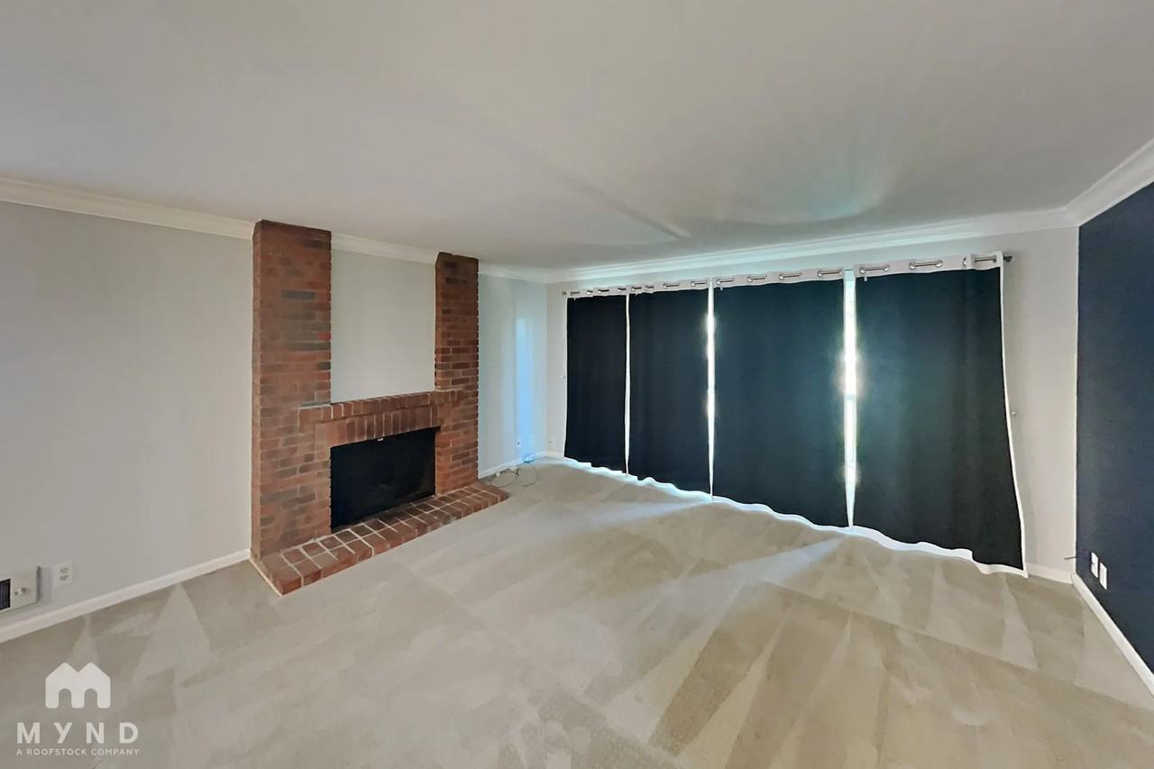 239 Elm St Apt 6 - Photo 3 of 38