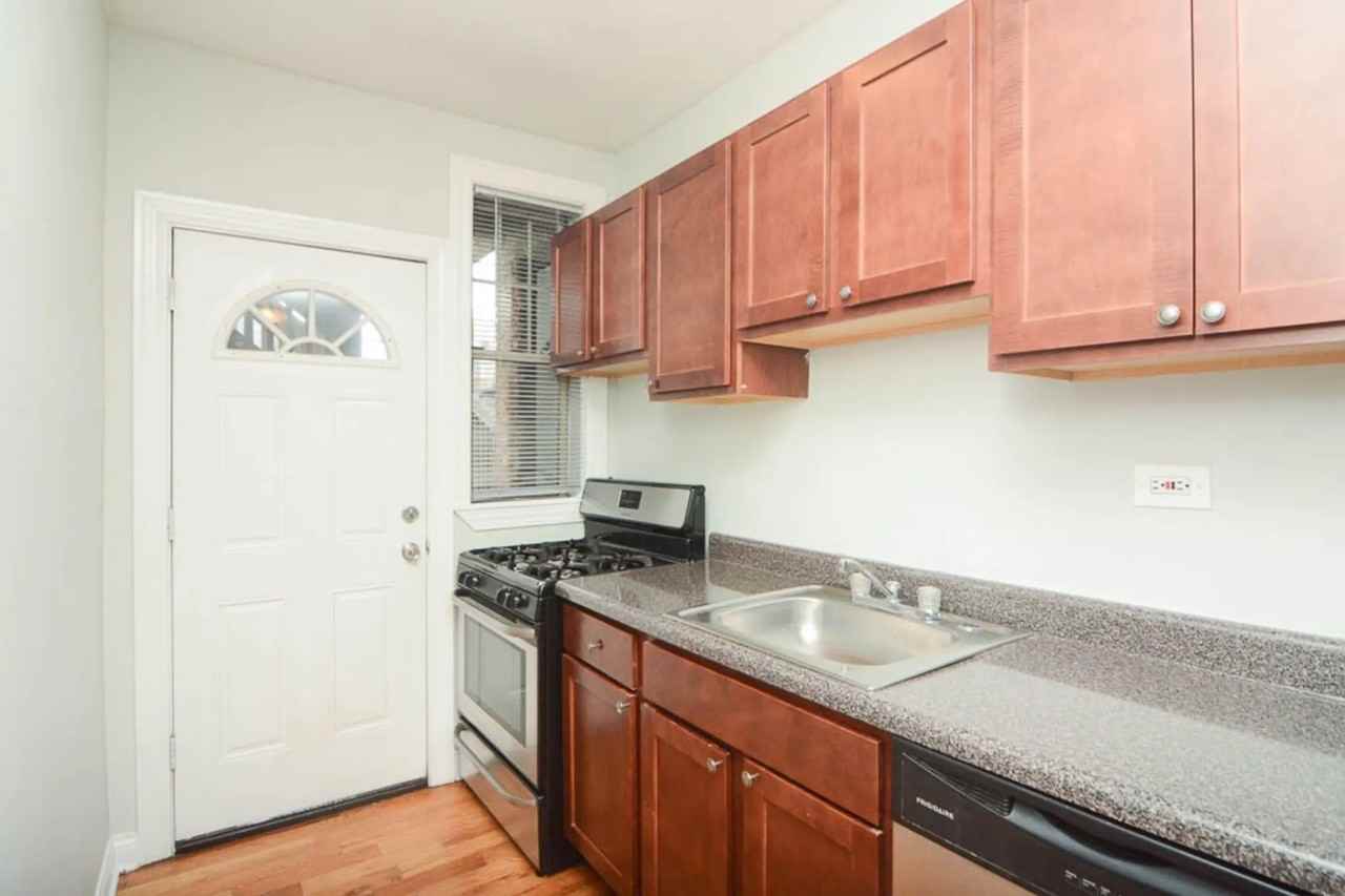 S Ashland Ave - Photo 2 of 20