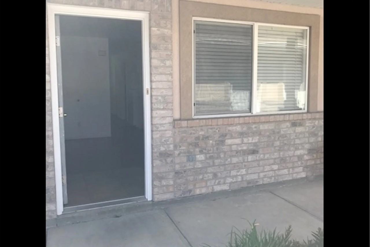1971 N 275 W - Photo 2 of 50