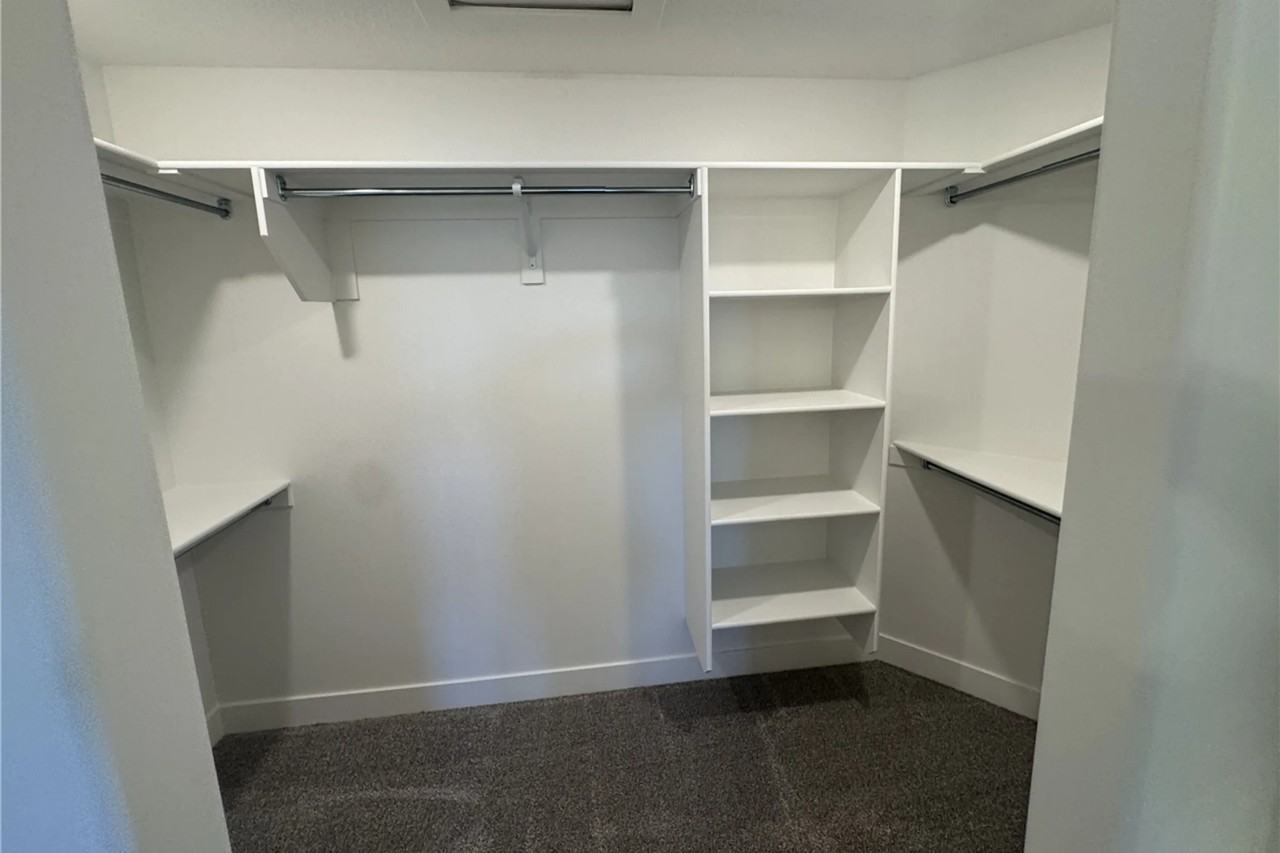 4848 S Heartwood Rd - Photo 2 of 8