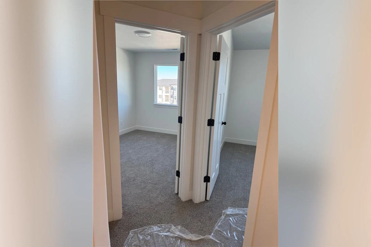 4848 S Heartwood Rd - Photo 3 of 8