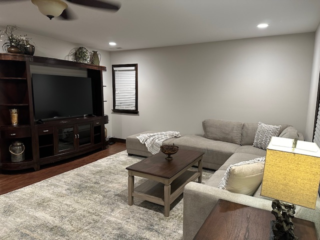 120 Hickory Ln - Photo 2 of 11