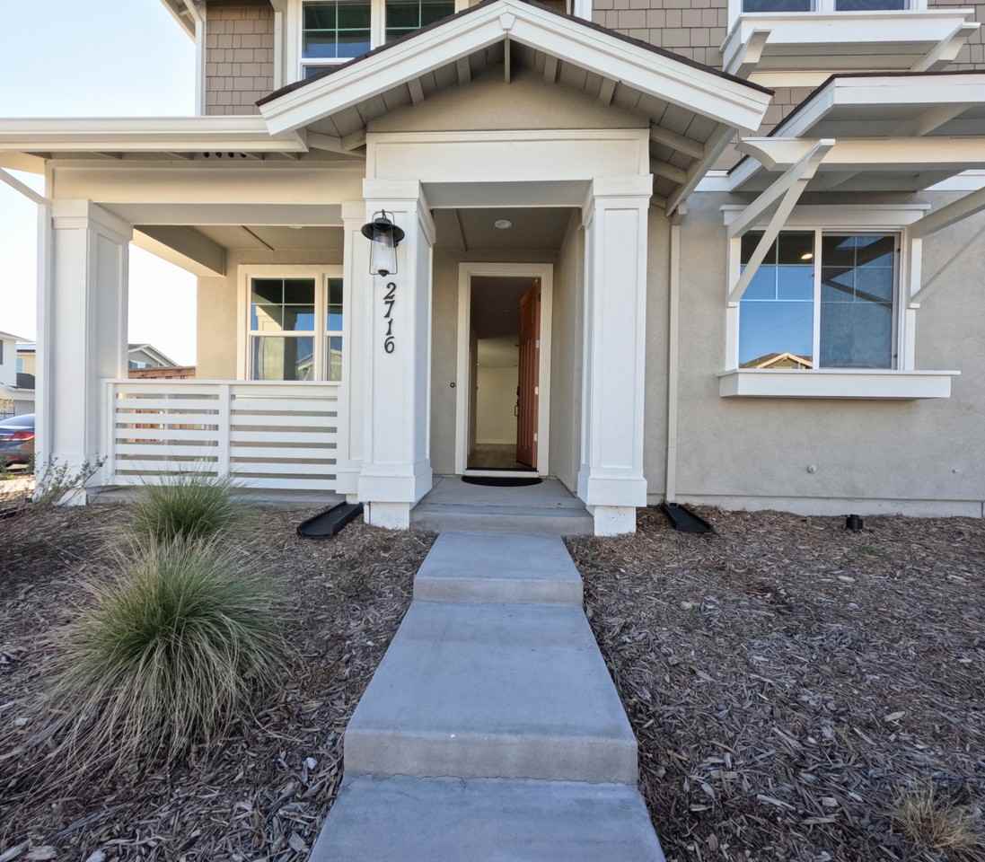 2716 Amora Cir #NA - Photo 2 of 24