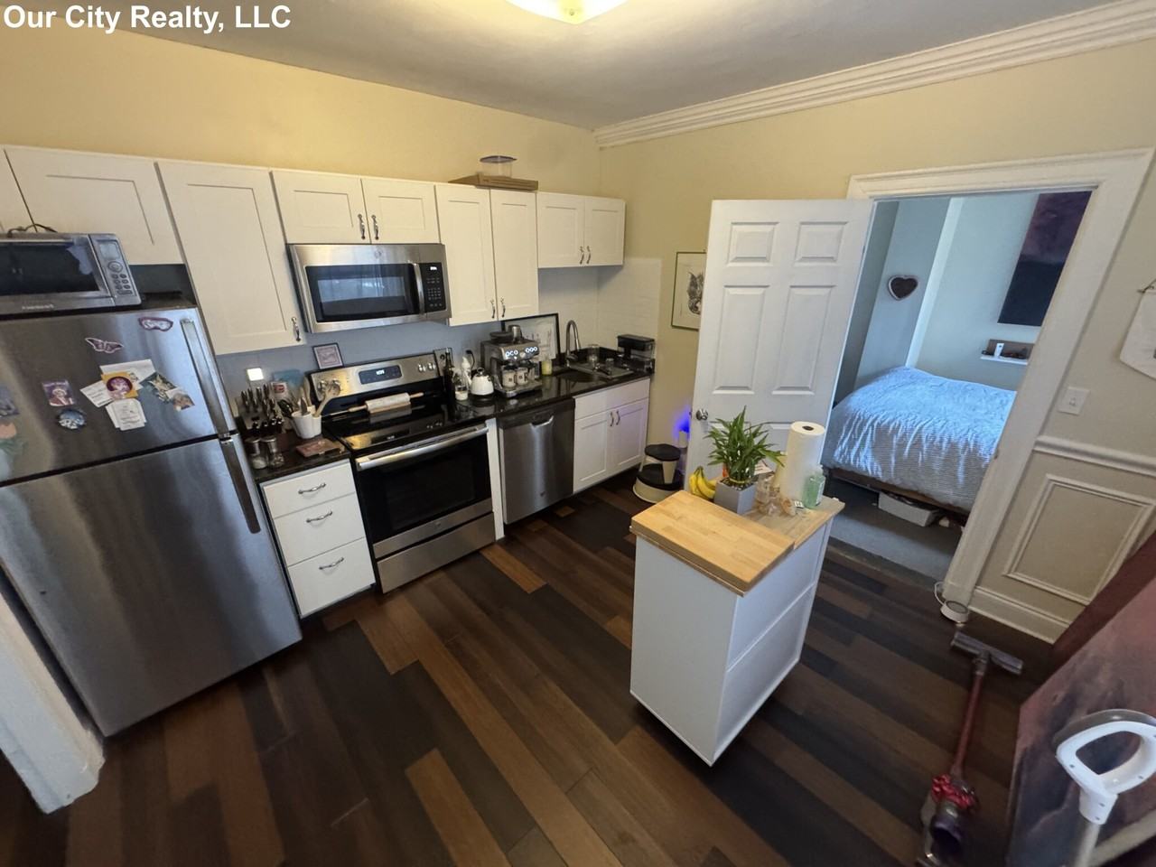 Craigie Cir #3 - Photo 3 of 23