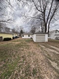 1415 S Park Ave - Photo 2 of 10
