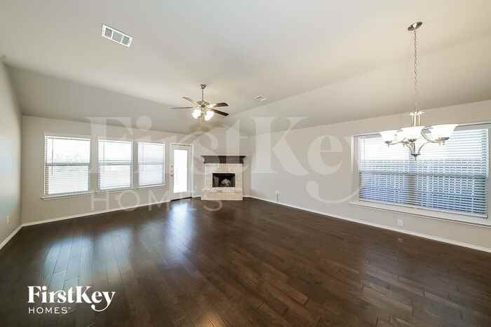 2536 Doe Run - Photo 3 of 15