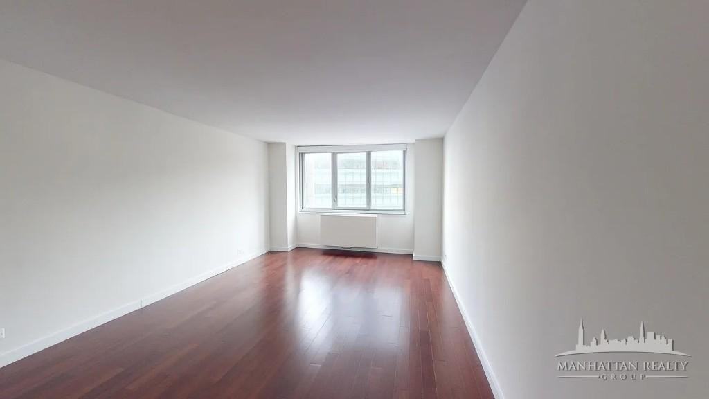 E 34th St #S6M - Photo 2 of 7